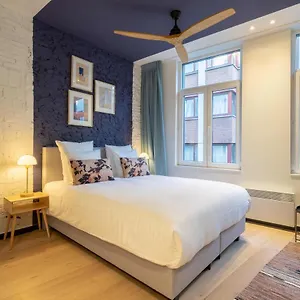 Shway - The Blue Parrot Apartment Antwerp