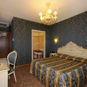 Hotel Il Mercante Di ***